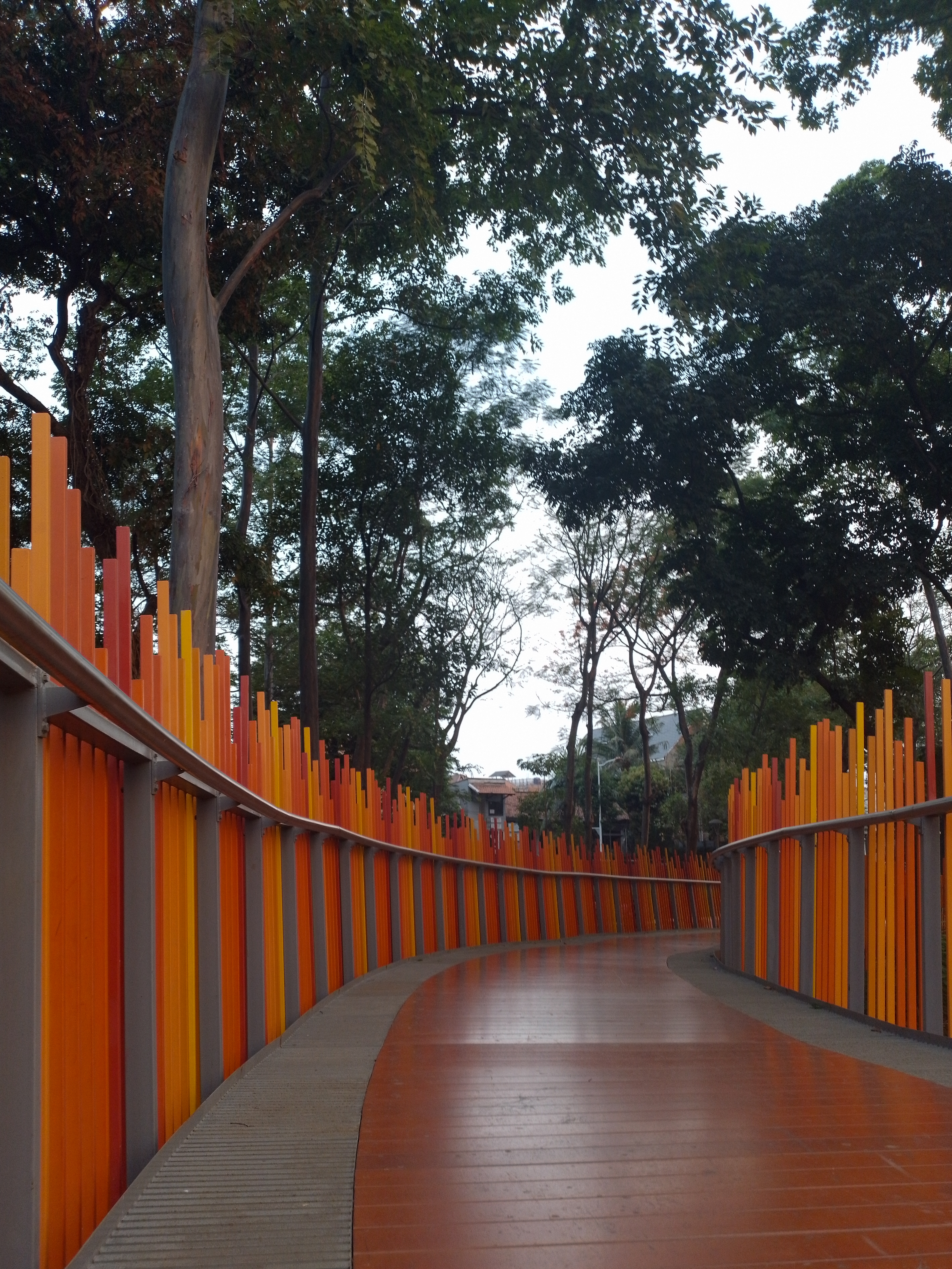Tebet Eco Park: a green loop of wetlands and skywalks in South Jakarta